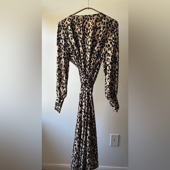 Women’s Halogen Midi Leopard Print Midi Wrap Dress Size S - Picture 7 of 7